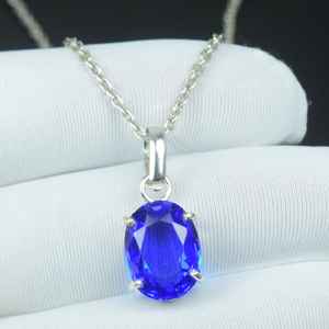 Delicado colgante de tanzanita con corte ovalado, plata de ley 925, collar con piedra preciosa ovalada, regalo para mamá, joyería. - Product Image 1