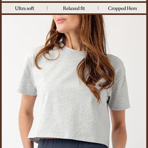 T-shirt court pour femme style streetwear à prix abordable – Tissu léger et confortable, qualité supérieure, vêtement décontracté et tendance - Product Image 3