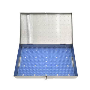 Plateau de Stérilisation Simple Couche Certifié CE pour Instruments Chirurgicaux REHMAT NOOR INDUSTRIES avec Coussinet en Silicone et Aluminium - Product Image 6