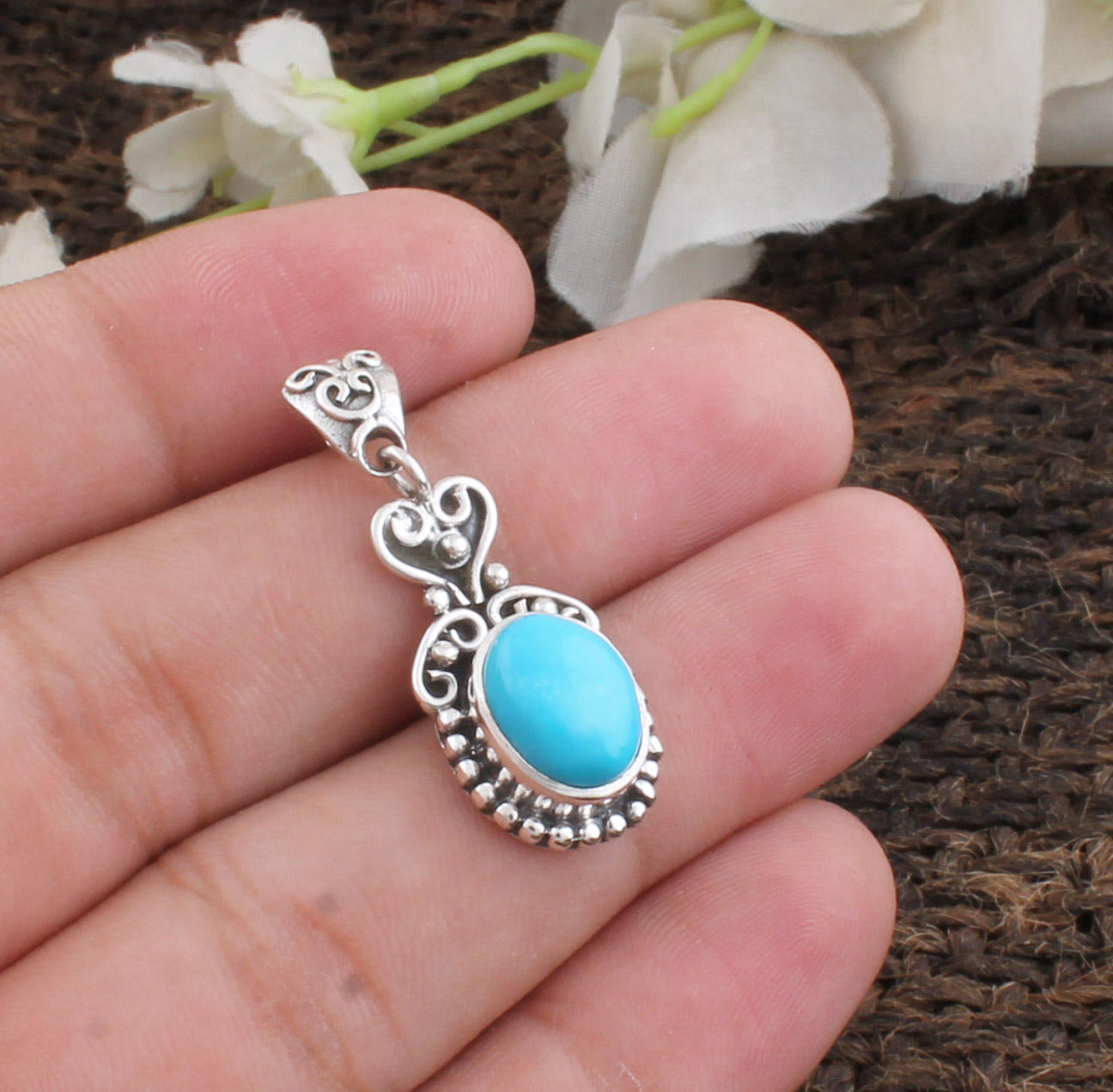 เช่นเดียวกับภาพ