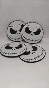 ชุดจานรองแก้วลายหน้าผีสุดหลอน สำหรับตกแต่งโต๊ะให้ดูน่ากลัว ช่วยป้องกันรอยขีดข่วนและทำให้โต๊ะสะอาด ขายส่งจากอินเดีย - Product Image 5