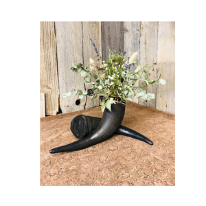 Juego de Jarrones de Flores de Cuerno de Búfalo Antiguo, Hechos a Mano, Diseño Interior Rústico, Complementados con Material de Bambú - Product Image 2