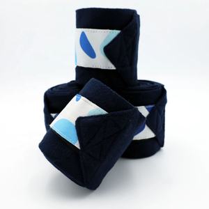 Coussin de selle en satin blanc et bleu imprimé par sublimation, coupe de saut, avec cordon bleu, doublure en bambou - Product Image 5