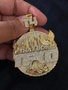 Colgante Personalizado de Plata de Ley de Dos Tonos con Nombre, Chapado en Oro de 18K, con Moissanita VVS de Corte Brillante Redondo, Estilo Hip Hop, de Lujo - Product Image 6