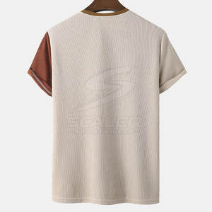 Camiseta de Hombre con Estilo Único, Tela Suave al Tacto y Diseño de Color Sólido que Ofrece un Look Casual y Moderno - Product Image 2