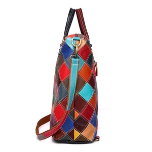 Bolso Ando de Cuero Genuino de Vaca para Mujer, Mochila con Parches de Diamantes Coloridos, Asas Superiores y Correas Ajustables - Product Image 4