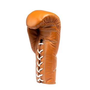 Guantes de Boxeo Profesionales Pro Fighting Fly Golden, Cuero Vacuno Original, Correa de Muñeca Ajustable, AI-BG-516 - Product Image 4