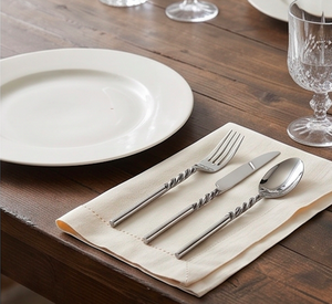 Juego de cubiertos modernos de acero inoxidable con mangos retorcidos, acabado de alto brillo, apto para lavavajillas, para uso en cenas de boda. - Product Image 2