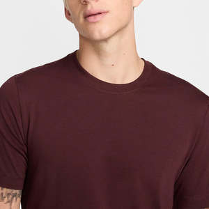 Camisetas de Hombre de Algodón 100% Negras con Diseño Deportivo y Logotipo Personalizado de Alta Calidad para Gimnasio - Product Image 3