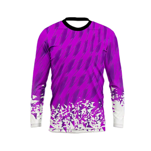 เสื้อยืดแขนยาวสำหรับผู้ชาย ผลิตจากโพลีเอสเตอร์ ระบายอากาศได้ดี เป็นมิตรกับสิ่งแวดล้อม เสื้อผ้าสตรีทแวร์ เสื้อยืดคอกลมทรงพอดีตัวสำหรับผู้ชาย - Product Image 1