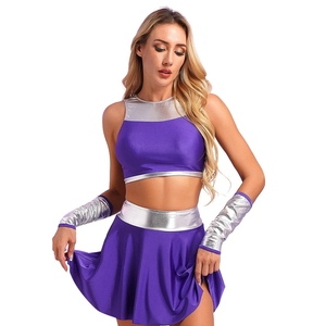 Costume de Cheerleader Anime pour Femmes, Uniforme de Cosplay de Football |   Ensemble de trois pièces : Crop Top Métallique, Jupe Évasée et Gants Sans Doigts – Vente en Gros - Product Image 2
