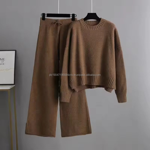 Pull-over tricoté personnalisé à col rond ensemble de vêtements pour femmes 2 pièces pull-over décontracté et pantalon ensemble de pantalon ensemble en acrylique - Product Image 1