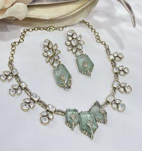 Conjunto de Collar y Pendientes de Moissanita Delicado con Acabado Dorado de Moda, de la Mejor Calidad, para Bodas, Colección para Mujer - Product Image 4