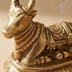 Figurine de Durga en laiton plaqué or de qualité supérieure, montée sur un lion, art religieux, objet de collection, sculpture 3D - Product Image 5