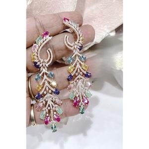 Pendientes de latón chapado en oro de calidad premium, con circonita brillante y corte rosa, para mujer, ideales para fiestas y eventos nocturnos. - Product Image 2