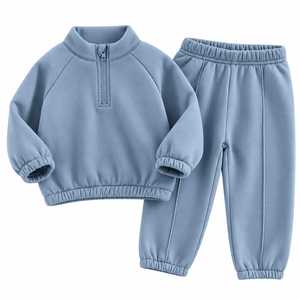 Ensemble de survêtement polaire unisexe Jerry Wear personnalisé pour enfants, avec pull demi-zip et pantalon de jogging, coupe-vent et écologique - Product Image 3