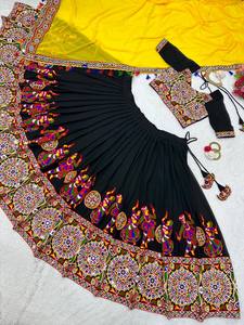 Ensemble Chaniya Choli moderne pour femmes, création de LD CREATION, style gujarati. |   Blouse Lehenga en Faux Georgette Brodée Effet Miroir Infroissable - Product Image 4