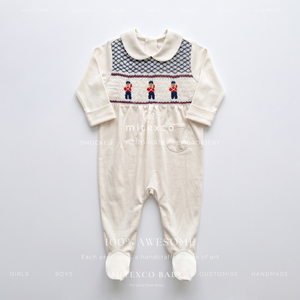 Combinaison pour bébé en coton 100% premium, à manches longues, avec smocks faits à la main, pour nouveau-né, style boutique - Product Image 1