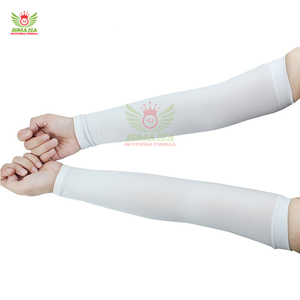 Manchon de compression personnalisé, nouveau design, pour cyclisme et basketball, protection UV, respirant, noir, logo coloré - Product Image 4