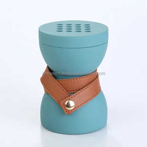 Brûleur d'encens en résine de bois de santal personnalisé avec couvercle doré Cadeau indien religieux de luxe en toutes saisons pour l'utilisation de l'anis étoilé - Product Image 1