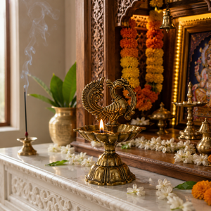 Ensemble de lampes à huile traditionnelles en laiton du Kerala Nilavilakku, faites à la main, pour Pooja, Deepam, Diya décoratif, lampe de temple, décoration de la maison, cadeau pour les fêtes - Product Image 4