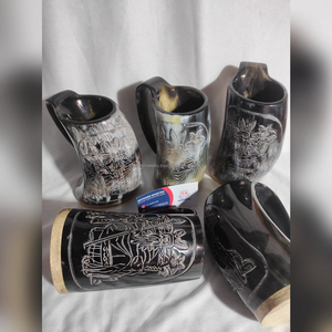 Taza de Cuerno de Búfalo Auténtico Tallada a Mano en 3D, Hermosa, Premium, de Inspiración Vikinga Nórdica, Hecha a Mano por un Artesano Indio - Product Image 3