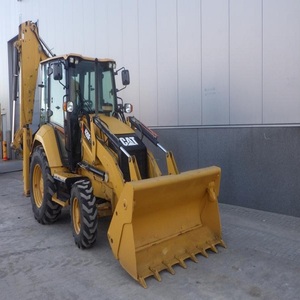 Chargeuse-pelleteuse CAT d'occasion en bon état, 4x4, avec chargeur frontal et pelle arrière pour travaux d'ingénierie et de construction - Product Image 3