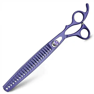 กรรไกรตัดขนสัตว์เลี้ยงแบบพกพา ใบมีดสแตนเลสคมกริบ คุณภาพหรูหรา - Product Image 1