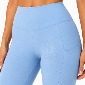 Ensemble de yoga pour un style de vie actif et des entraînements de fitness, avec des matériaux doux et une coupe confortable pour la salle de sport et les entraînements en extérieur. - Product Image 6