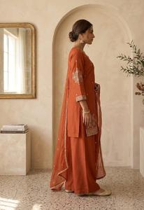 Conjunto de Salwar Kameez bordado naranja, vestido pakistaní para mujer con chal, cuello en V, traje para fiesta y boda - Product Image 3