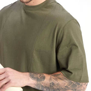 T-shirt pour homme 100% coton, luxe, 300 GSM, unisexe, col mock, personnalisable avec logo, vente en gros - Product Image 6