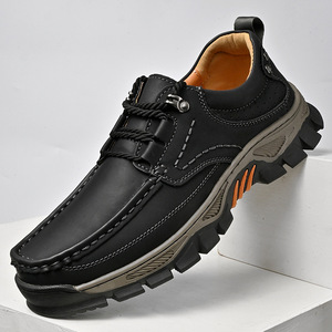 Mocassins rétro britanniques pour hommes en cuir PU, chaussures décontractées à semelle en caoutchouc, doublure en peluche, motif uni, broderie du logo - Product Image 2