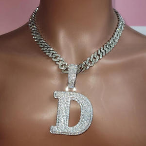 Collar Personalizado con Colgante de Letra 'D' con Diamantes de Moissanita, Estilo Hip Hop, Cadena de Lujo con Brillantes - Product Image 1