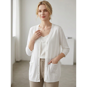 Pull en tricot blanc à col rond pour femme, manches trois quarts, longueur courte, poches, style minimaliste, vêtements d'hiver, Bangladesh - Product Image 6