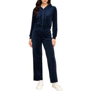 Conjunto Deportivo de 2 Piezas para Mujer, Sudadera con Capucha y Pantalones Jogger, de Terciopelo de Algodón Ecológico, con Pedrería y Patrón Bordado Personalizado - Product Image 3