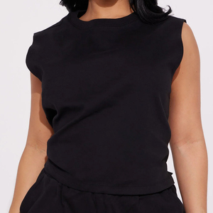 Ensemble 2 pièces tendance pour femme, haut sans manches et short en coton tricoté, col rond, noir uni, décontracté, printemps-été 2026, prix usine - Product Image 3
