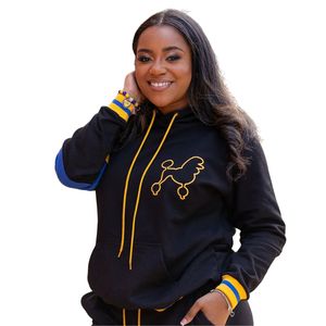 Conjunto Deportivo Retro Sigma Gamma Rho para Mujer, Negro, Azul y Dorado, Traje Deportivo de Dos Piezas, Estilo Casual y Urbano, Hermandad Griega 1922 - Product Image 2