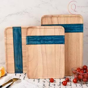 Planche à découper en bois de qualité supérieure, fabriquée en bois massif, idéale pour couper, hacher et préparer les aliments - Product Image 6