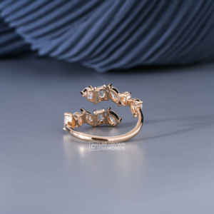 Bague en or jaune 14 carats avec émeraude et moissanite taille marquise, ovale et poire pour femme, luxe, 1,25 carat de poids total, 2,49 grammes, mariage - Product Image 6