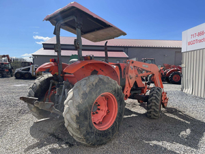 Tractor M8540 2006, Equipo Premium Listo para Exportación, Suministro a Granel de Alta Resistencia - Product Image 4