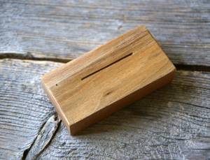 Caja de Anillos de Madera Pulida, Forma Rectangular, Diseño Clásico Hecho a Mano con Cierre Magnético para Guardar Joyas - Product Image 3