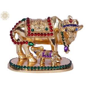 Estatua de latón chapado en oro de 2 pulgadas, madre vaca con becerro, escultura decorada con piedra intrincada - Product Image 1