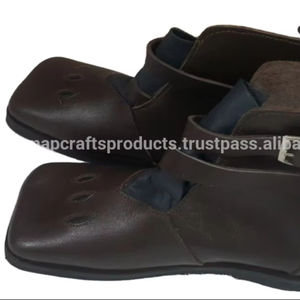 Chaussures Tudor 100% cuir véritable, bottes confortables Landsknecht à lacets, bottes d'hiver en caoutchouc - Product Image 4