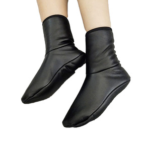 Chaussettes décontractées personnalisées pour femmes en Spandex/Nylon/Coton écologiques, longueur mi-mollet, imprimé numérique saison automne, confortables pour le quotidien - Product Image 3
