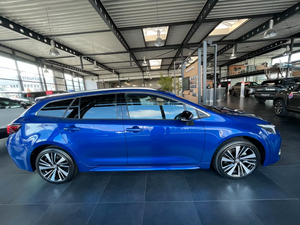 Toyota Corolla TS Hybrid Teamplayer Technik Package Wagon, voiture hybride électrique, véhicule familial économique en carburant, conduite à gauche - Product Image 6