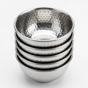 Ensemble de bols artisanaux en acier inoxydable SS304 de 9,5 cm, finition miroir, ensemble de six pièces Katori par Kesar Home Decor pour hôtels et mariages, martelé à la main par des experts - Product Image 3