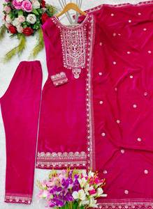 Ensemble haut et bas en velours de viscose fantaisie brodé avec sequins et dupatta, robe de mariée modeste Rani 76171, salwar kameez pakistanais - Product Image 3