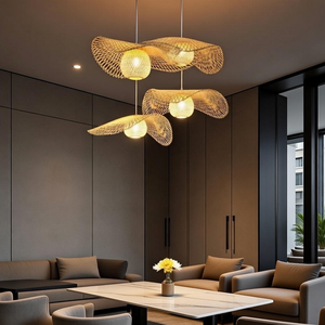 Lámpara de Techo de Bambú Tejida a Mano, Estilo Tropical Moderno, Lámpara Colgante de Ratán para Comedor, Dormitorio, Proyectos Hoteleros - Product Image 1