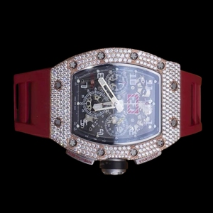 Reloj de Lujo con Diamantes Moissanite en Oferta, Estilo Hip Hop, con Aspecto Iced Out, Disponible a un Precio Competitivo - Product Image 1