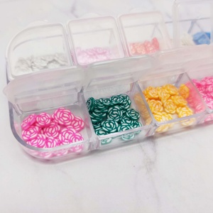 Tranches de roses en pâte polymère, accessoires miniatures pour maison de poupée, couleurs assorties, artisanat DIY pour les 14 ans et plus - Product Image 3